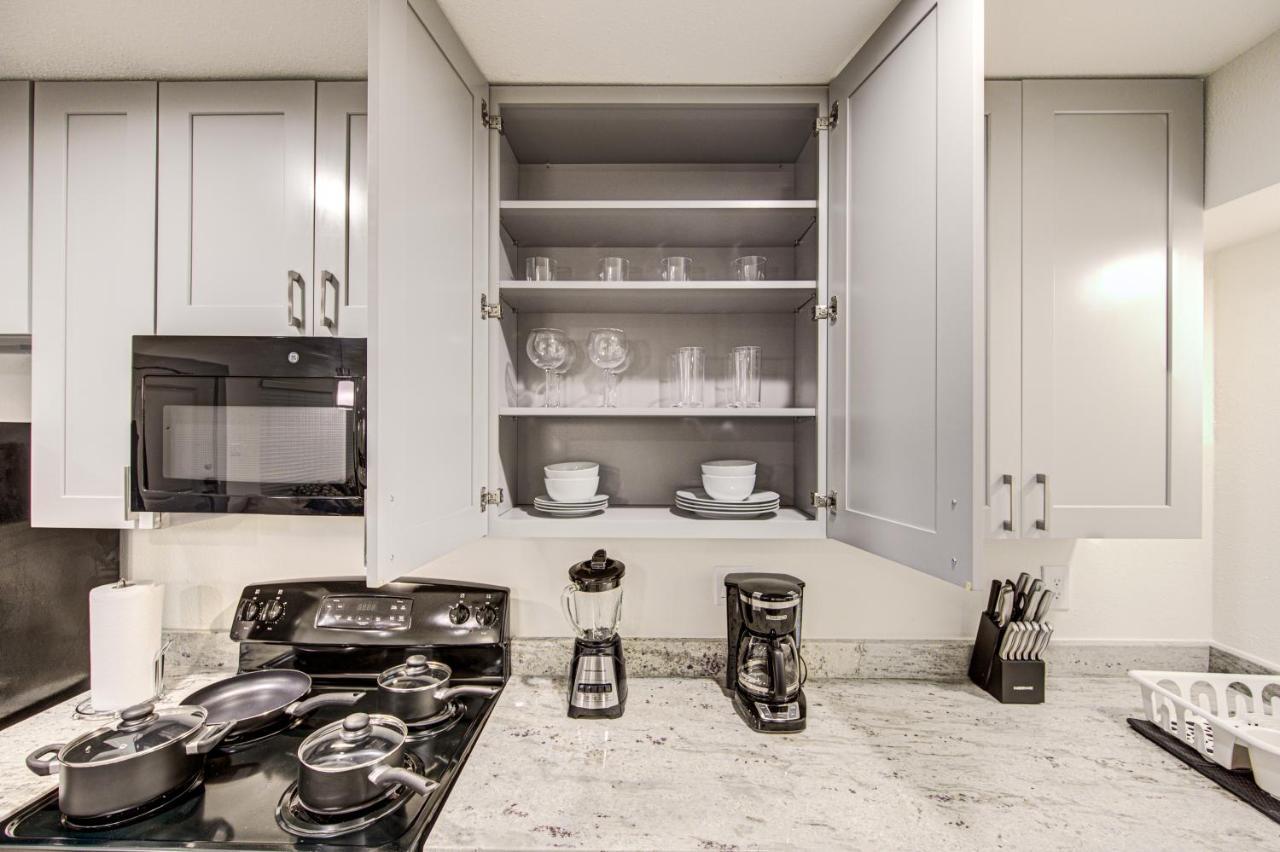 Trendy Midtown Apt, Walk To Shops & Sites, Pets Ok Houston Exteriör bild